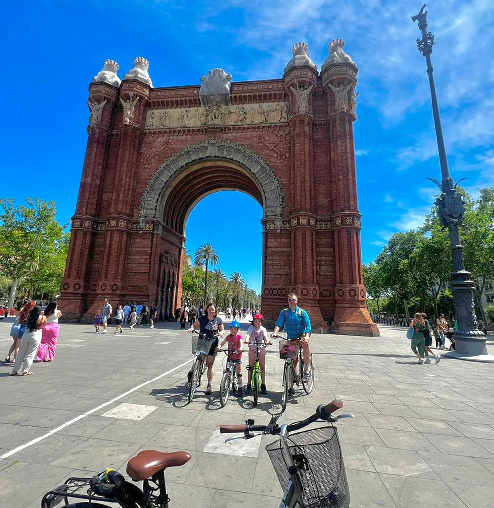 Barcelona City Bike Tour – SCOOTERBIKEBCN - Main Image